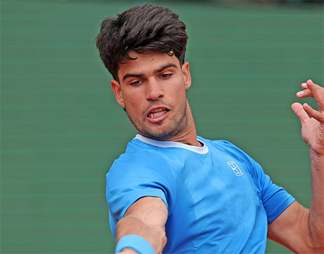 アルカラス 快勝で今季クレー初戦白星