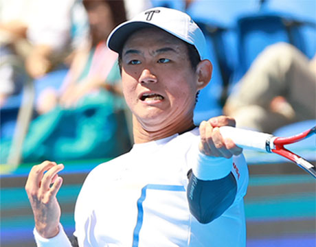 西岡良仁 世界1038位に辛勝で初戦突破