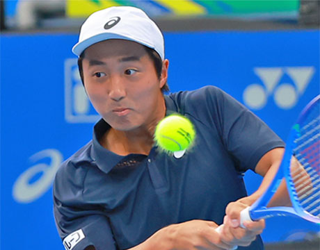 望月慎太郎 8強でTOP100入りへ前進