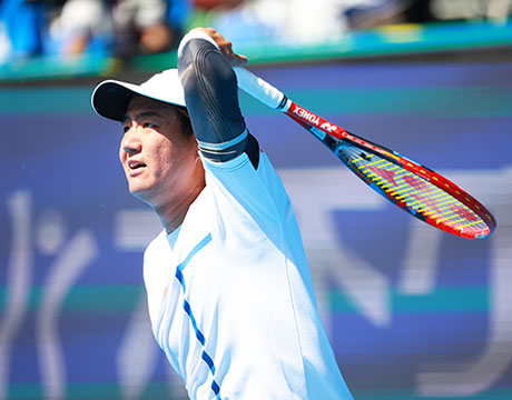 西岡良仁 日本勢対決制し4強 (C)