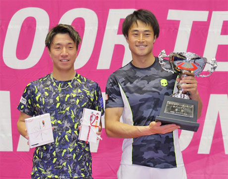 今井慎太郎 全日本室内 初V (C)京都府テニス協会(撮影: 眞野博正)