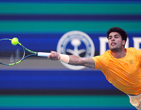 波乱 アルカラス3回戦敗退