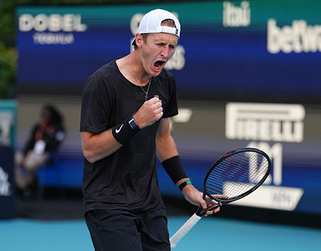 アルカラス撃破「粘り抜けた」