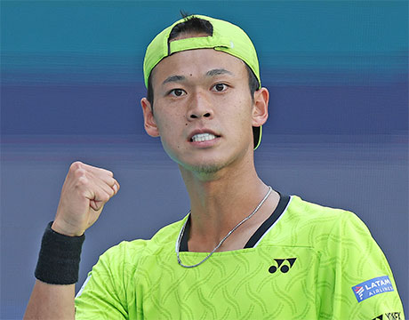 坂本怜 ストレート勝ちで初戦突破