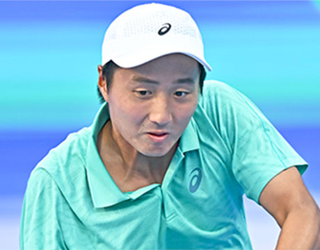 望月慎太郎 ミス多く完敗で初戦敗退