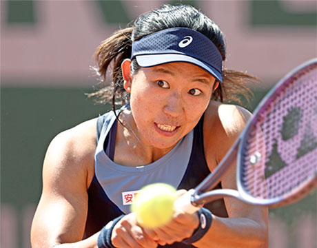 内島萌夏 途中棄権で全仏OP初戦敗退