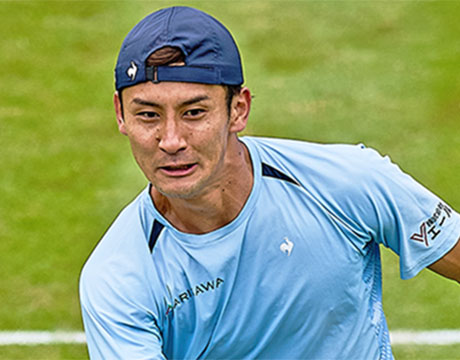 島袋将 世界5位にリード、試合は順延