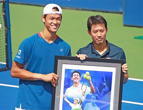（左から）坂本怜と錦織圭